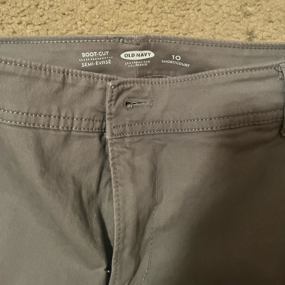 Grey pants - Picture 2 of 4